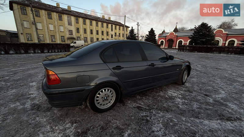 Седан BMW 3 Series 2000 в Каменском