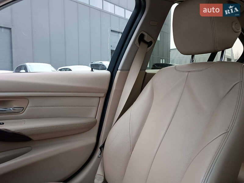 Седан BMW 3 Series 2013 в Львове фото 31 Седан BMW 3 Series 2013 в Львове