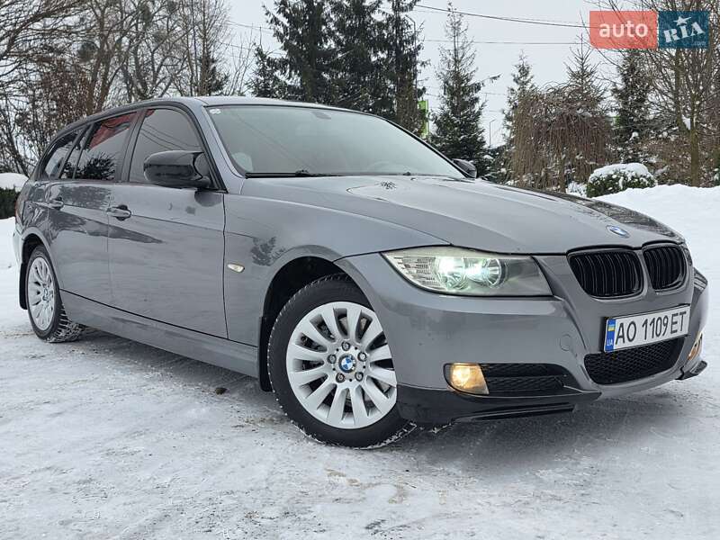 BMW 3 Series 2009