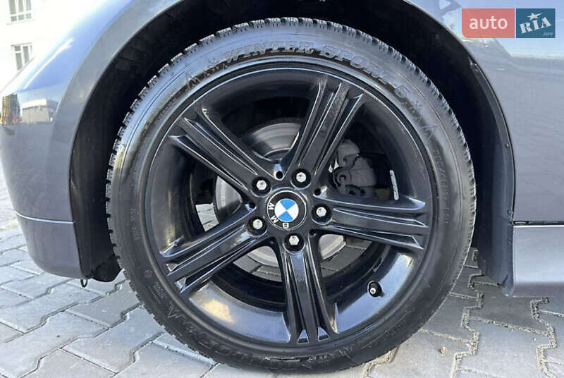 Седан BMW 3 Series 2005 в Одессе