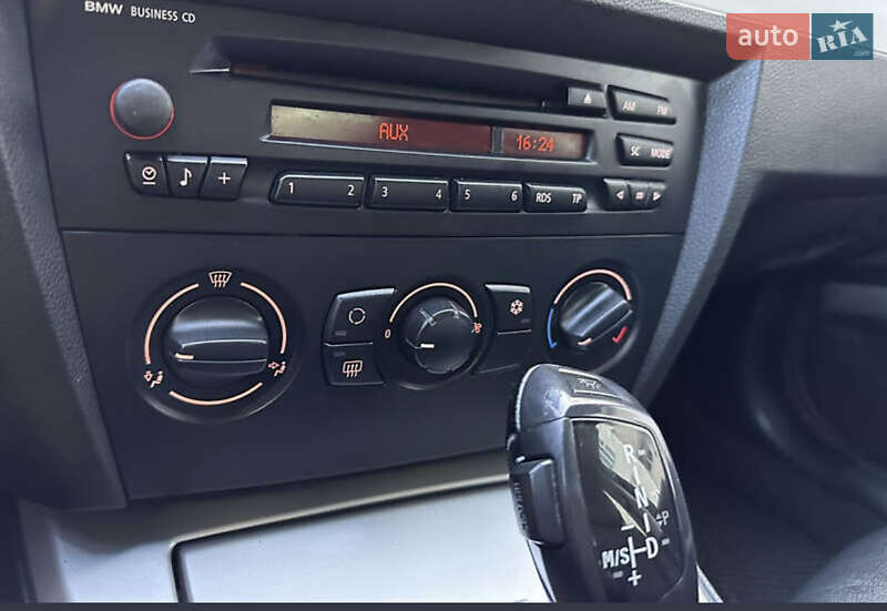 Седан BMW 3 Series 2005 в Одессе