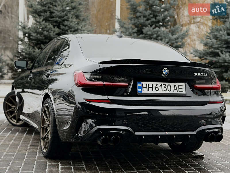 Седан BMW 3 Series 2019 в Одессе