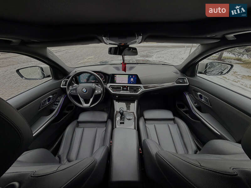 Седан BMW 3 Series 2019 в Одессе