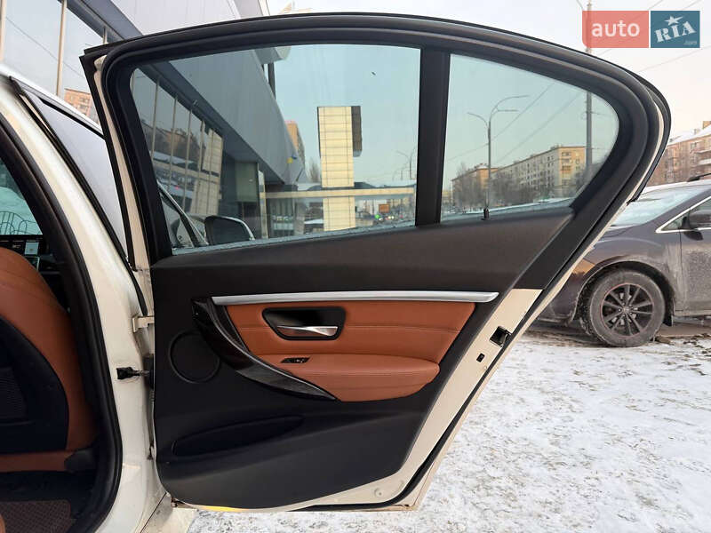 Седан BMW 3 Series 2017 в Киеве фото 18 Седан BMW 3 Series 2017 в Киеве