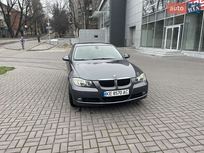 Седан BMW 3 Series 2007 в Кам'янському