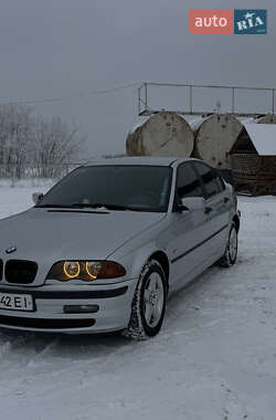 Седан BMW 3 Series 2000 в Глыбокой