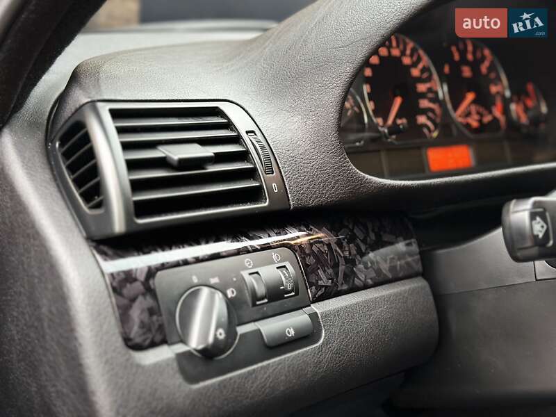 Седан BMW 3 Series 2003 в Одессе