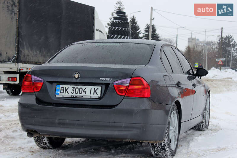 Седан BMW 3 Series 2006 в Кременце фото 5 Седан BMW 3 Series 2006 в Кременце