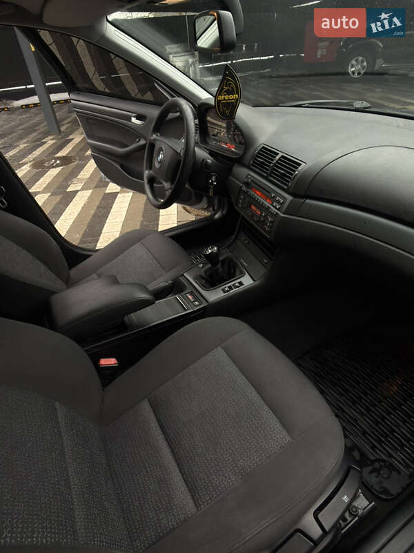 Универсал BMW 3 Series 2005 в Городке