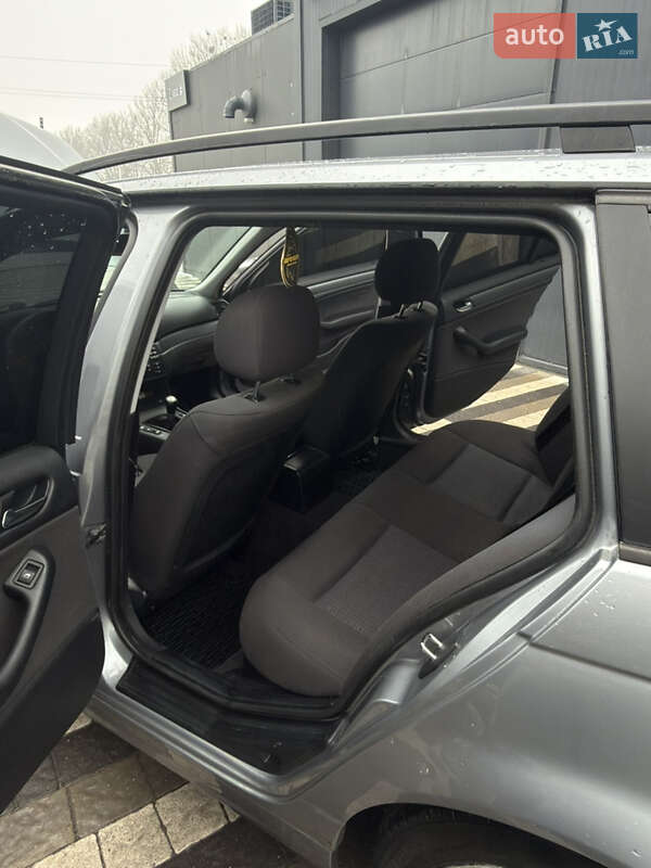 Универсал BMW 3 Series 2005 в Городке