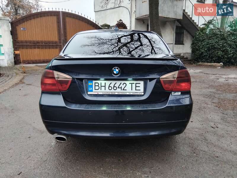 Седан BMW 3 Series 2007 в Черноморске
