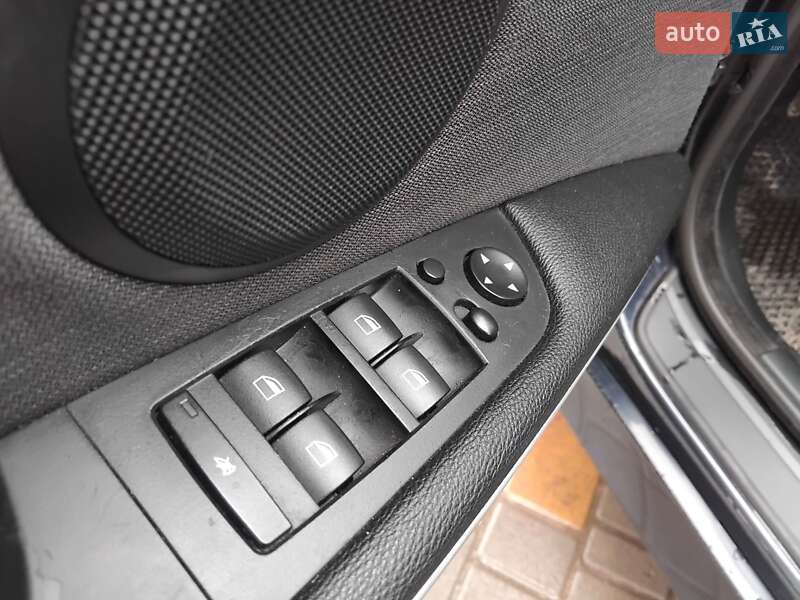 Седан BMW 3 Series 2007 в Черноморске