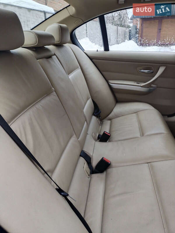 Седан BMW 3 Series 2006 в Луцке