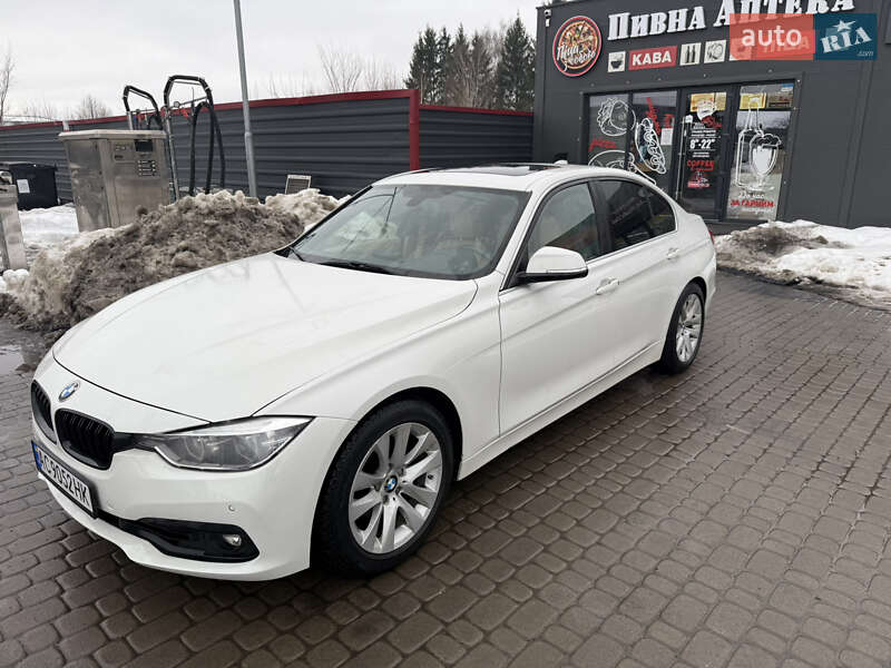 Седан BMW 3 Series 2015 в Ковеле