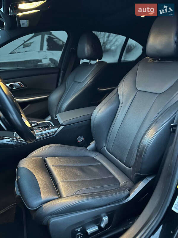 Седан BMW 3 Series 2020 в Львове