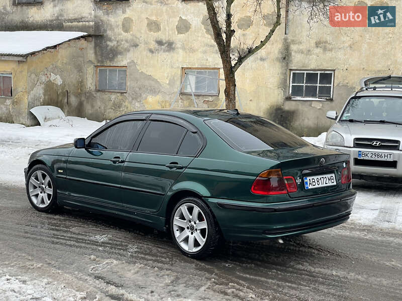 Седан BMW 3 Series 1998 в Корце