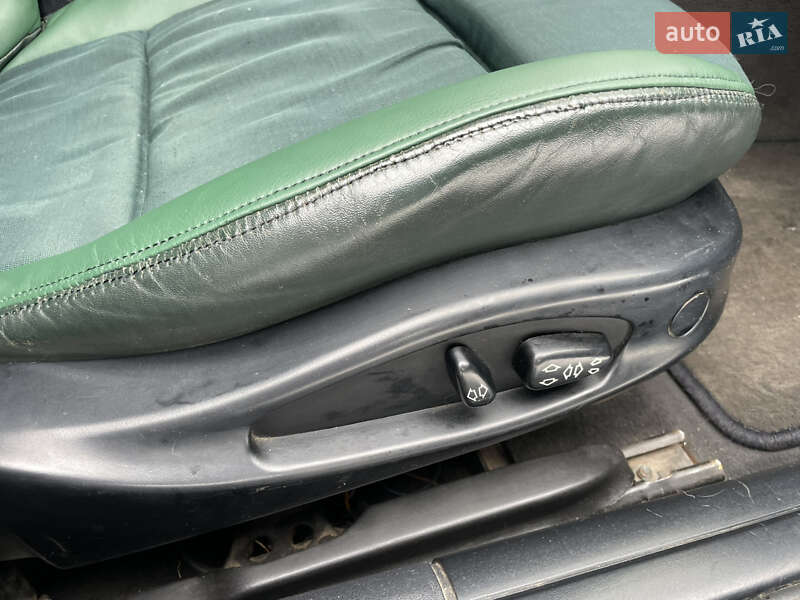 Седан BMW 3 Series 1998 в Корце