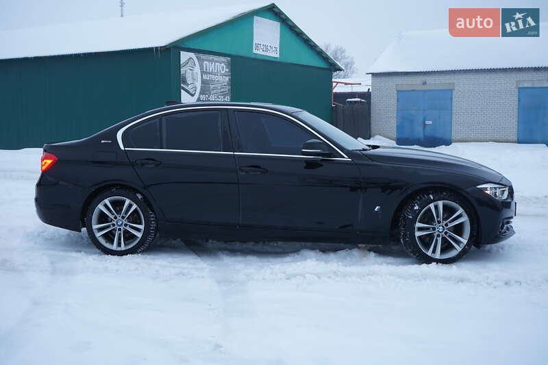 Седан BMW 3 Series 2018 в Попельне