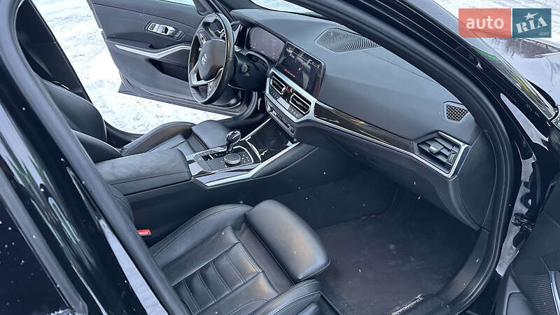Седан BMW 3 Series 2019 в Виннице