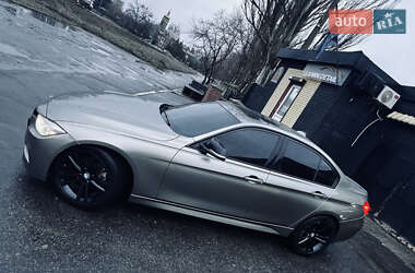 Седан BMW 3 Series 2018 в Кременчуге