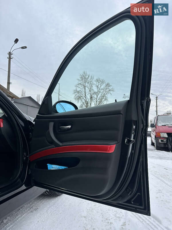 Универсал BMW 3 Series 2008 в Киеве