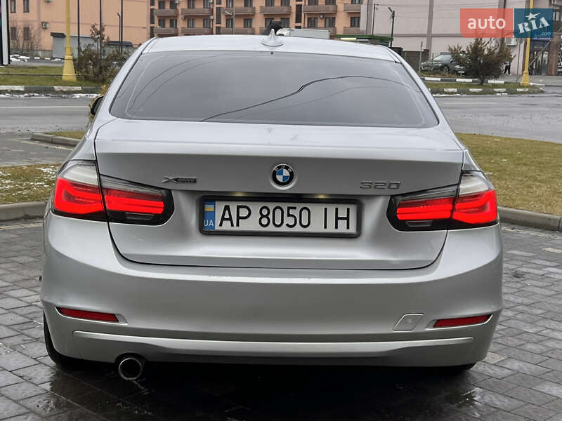 Седан BMW 3 Series 2013 в Ужгороде