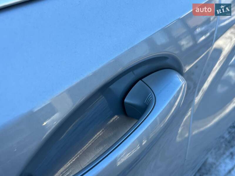 Седан BMW 3 Series 2019 в Луцке