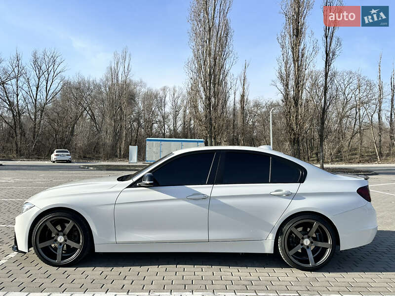 Седан BMW 3 Series 2012 в Запорожье