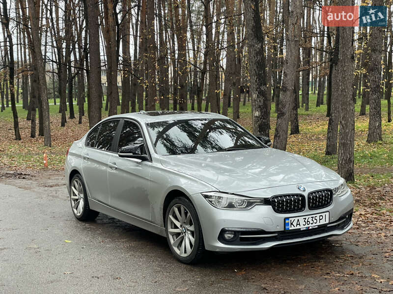 Седан BMW 3 Series 2016 в Киеве