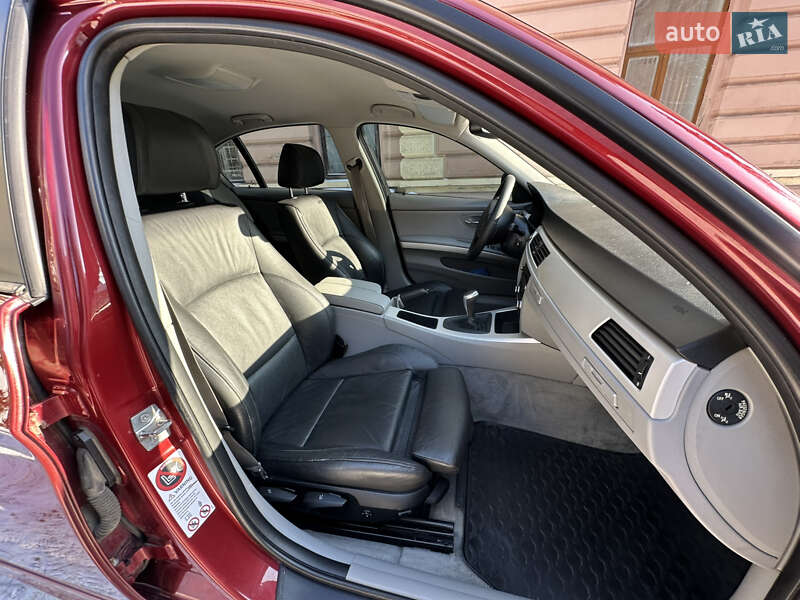 Седан BMW 3 Series 2010 в Черновцах фото 28 Седан BMW 3 Series 2010 в Черновцах