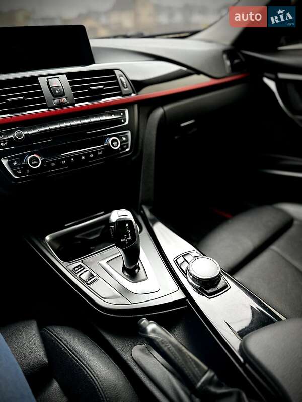 Седан BMW 3 Series 2013 в Ирпене