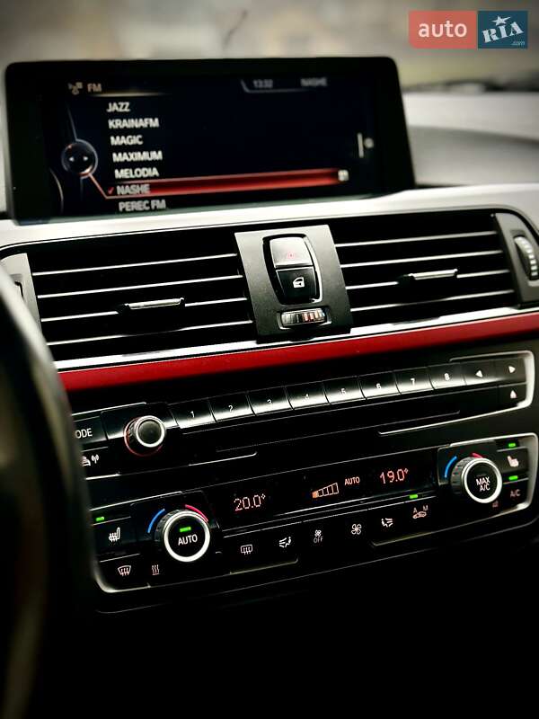 Седан BMW 3 Series 2013 в Ирпене