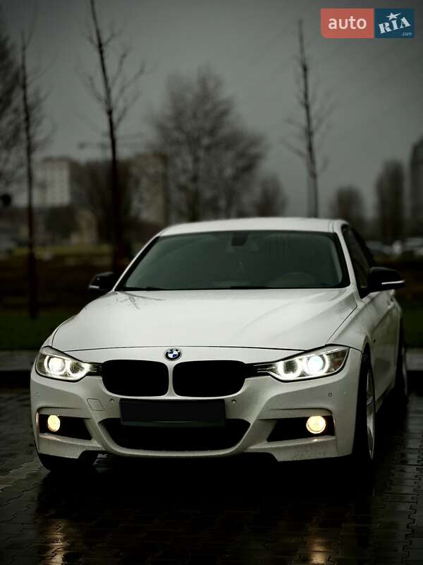 Седан BMW 3 Series 2013 в Ирпене