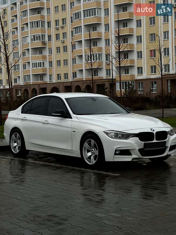Седан BMW 3 Series 2013 в Ирпене