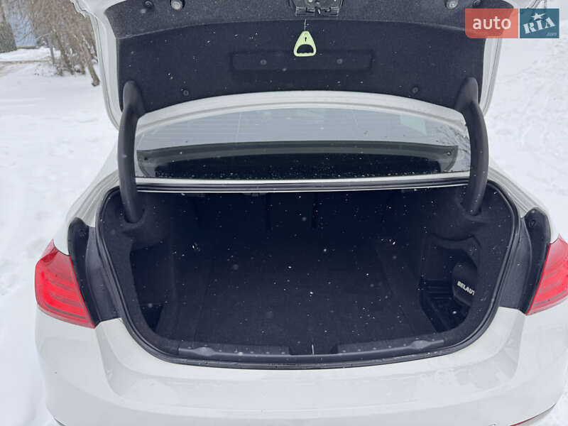 Седан BMW 3 Series 2012 в Киеве фото 17 Седан BMW 3 Series 2012 в Киеве