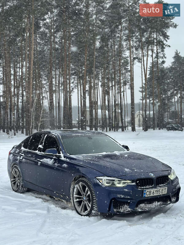 Седан BMW 3 Series 2018 в Киеве