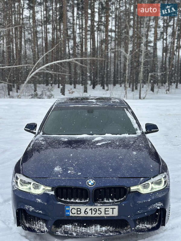 Седан BMW 3 Series 2018 в Киеве