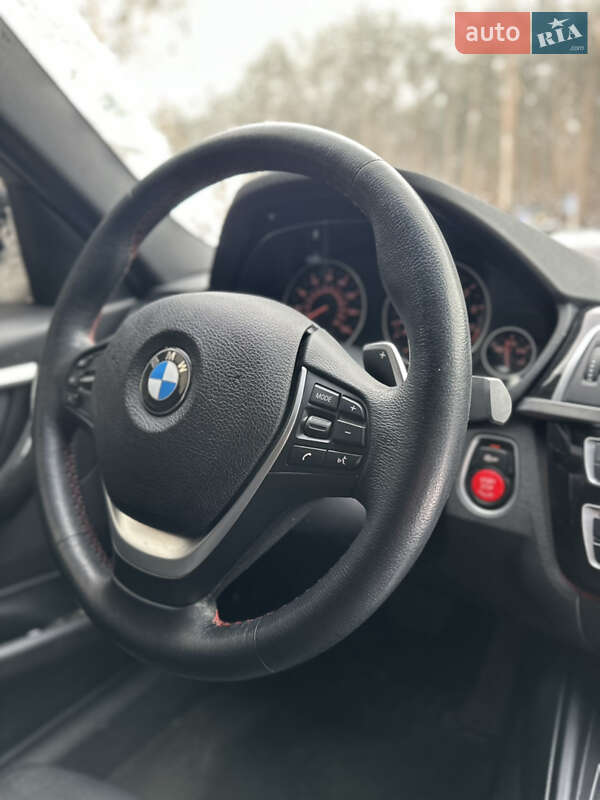 Седан BMW 3 Series 2018 в Киеве