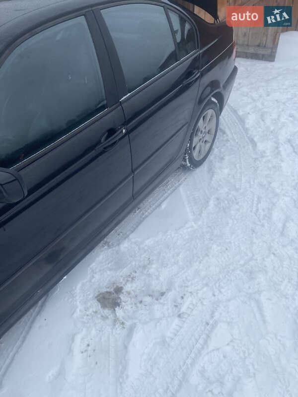 Седан BMW 3 Series 2004 в Шацке