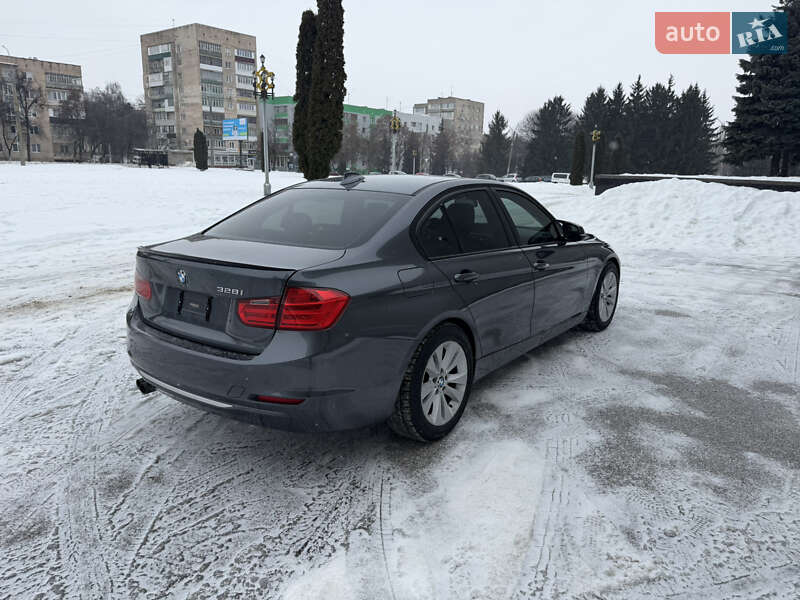Седан BMW 3 Series 2013 в Ровно