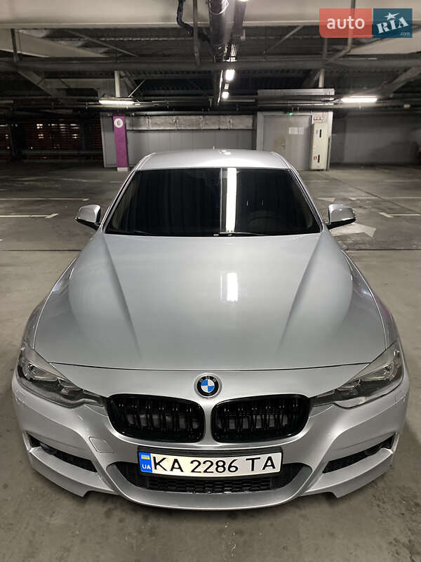 Седан BMW 3 Series 2016 в Киеве