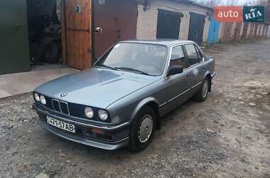 Седан BMW 3 Series 1986 в Магдалиновке