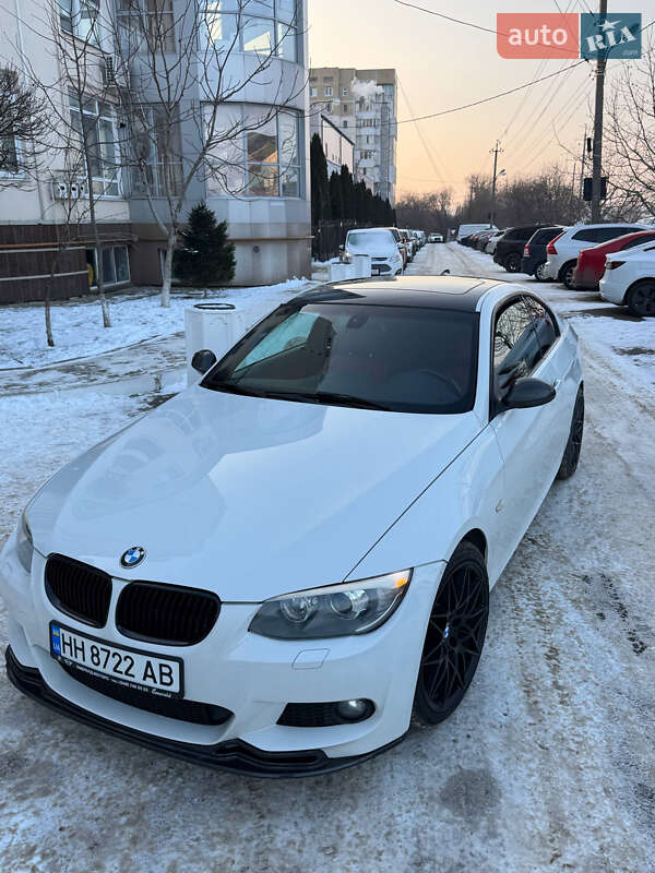 Купе BMW 3 Series 2010 в Одесі