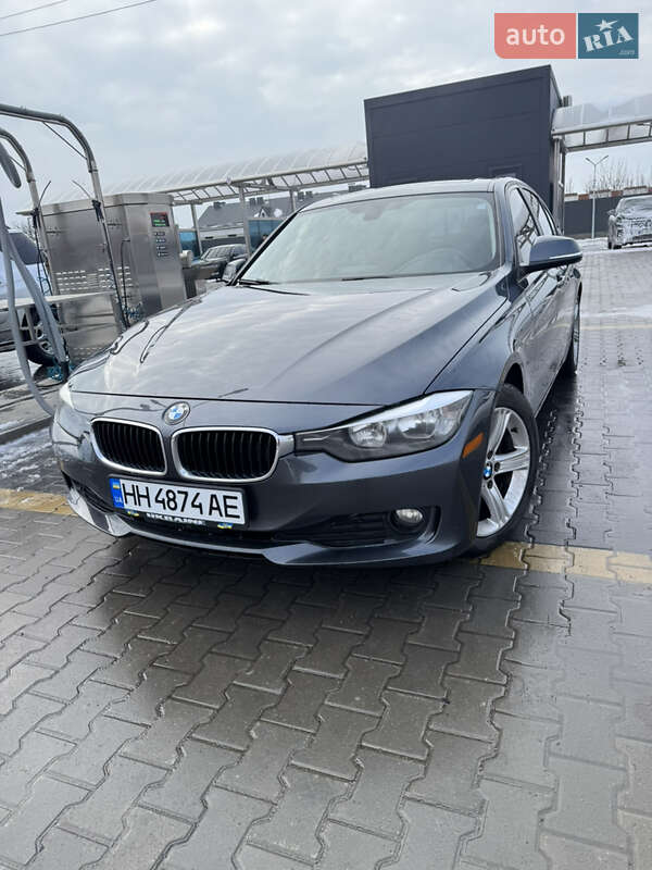 Седан BMW 3 Series 2013 в Николаеве