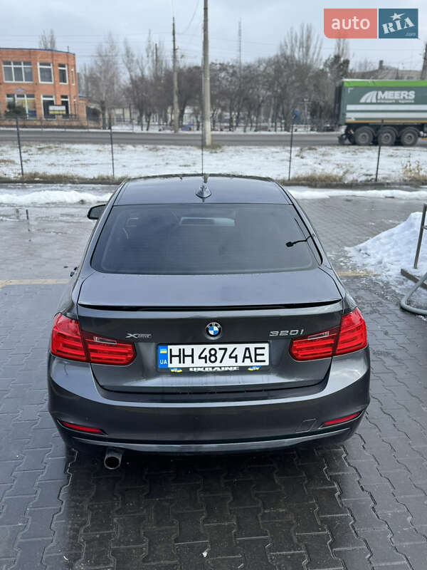 Седан BMW 3 Series 2013 в Николаеве