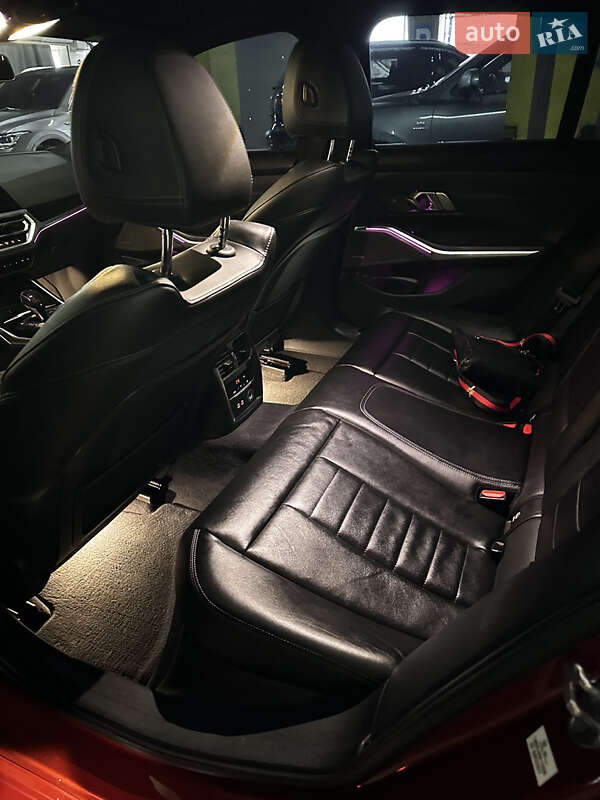 Седан BMW 3 Series 2019 в Хмельницком