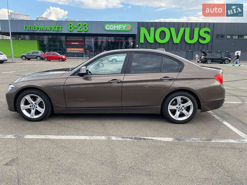 Седан BMW 3 Series 2014 в Киеве