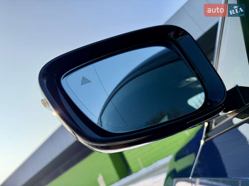 Седан BMW 3 Series 2021 в Киеве