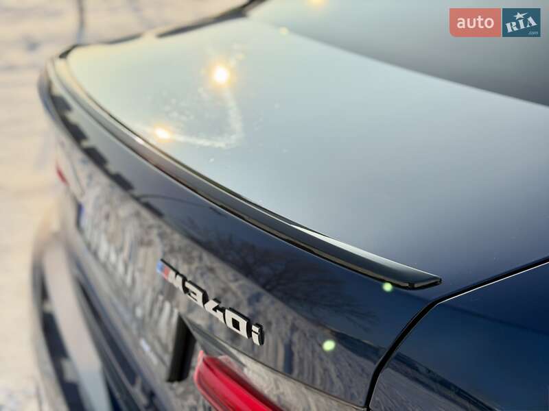 Седан BMW 3 Series 2021 в Киеве