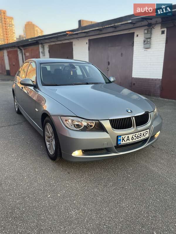 Седан BMW 3 Series 2006 в Киеве